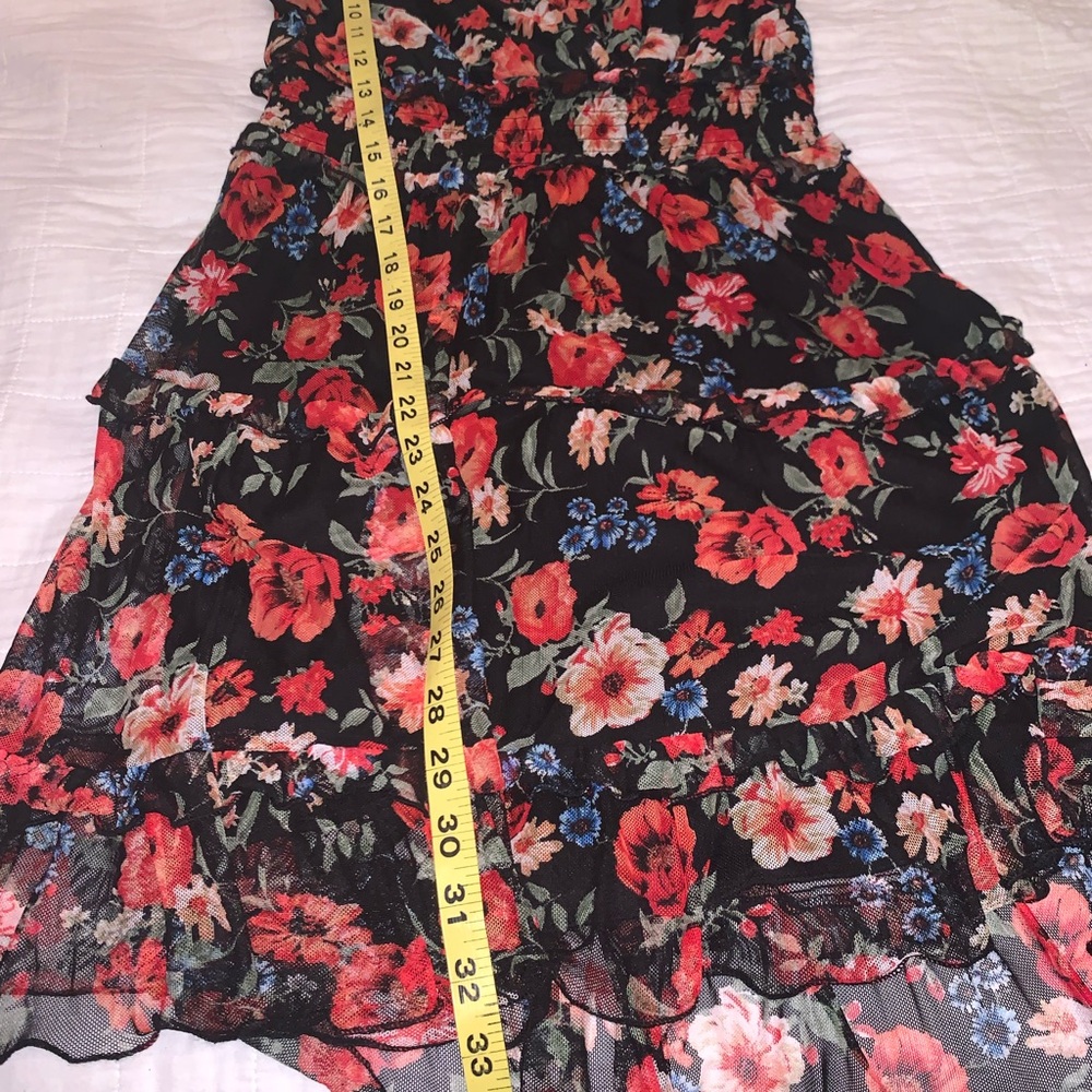 🌹CITY VIBE🌹NWT!FLORAL RUFFLE DRESS.BEAUTIFUL AND SASSY!!! - Picture 9 of 11